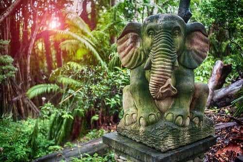 문명 속 코끼리 종교